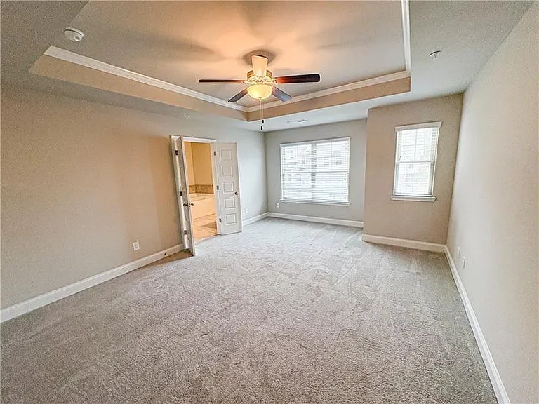 339 Cherryhill Ln #R — Photo 6