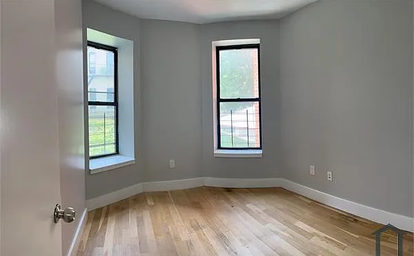 1419 Vyse Ave #3D — Photo 4