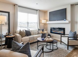 5704 155th Pl, Urbandale, IA 50111