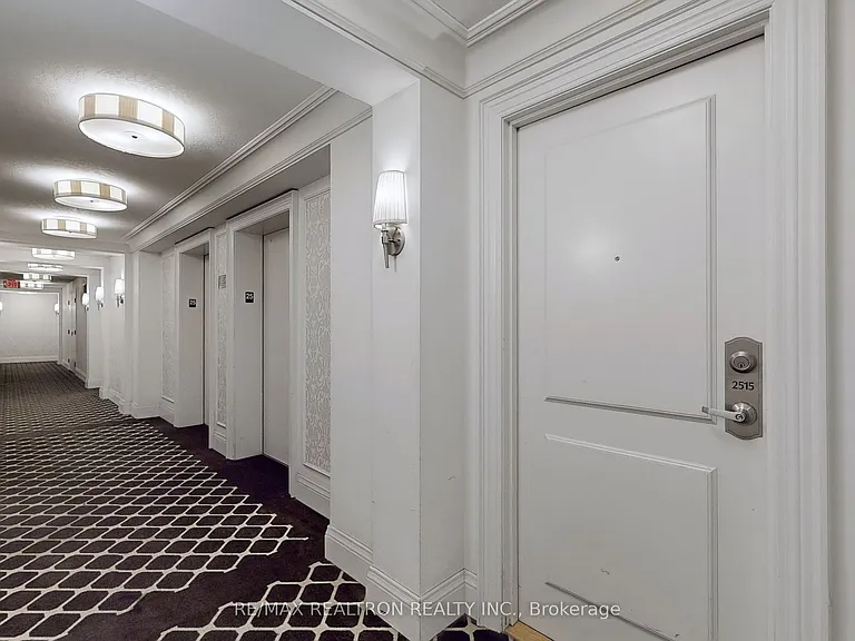 25 Greenview Ave W #2515 — Photo 34
