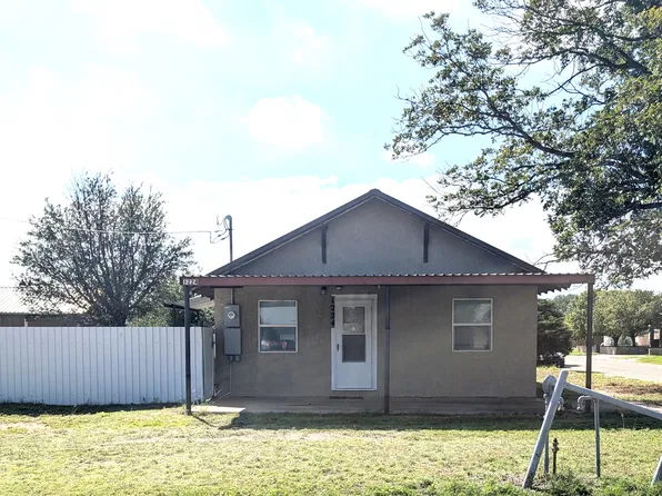 1224 E Brazos St, Portales, NM 88130