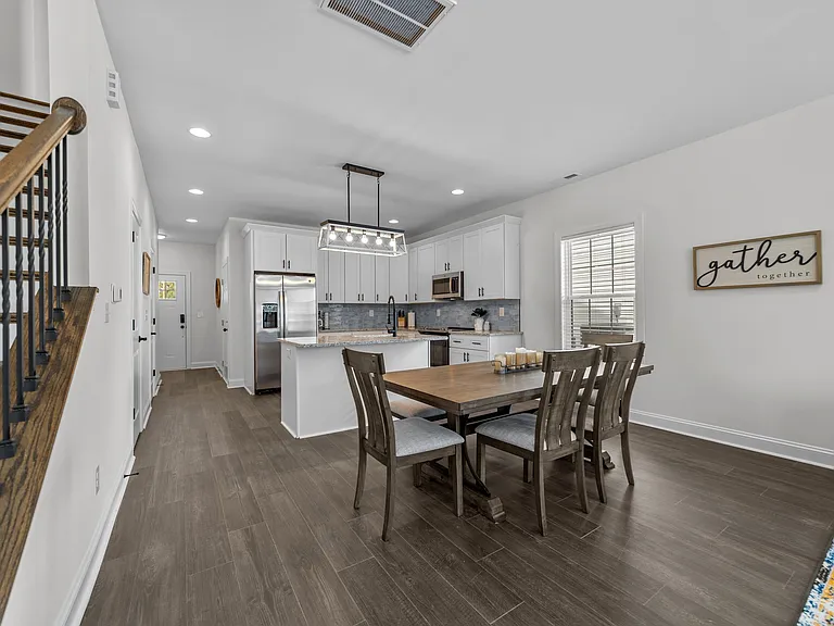 808 Crown Point Dr — Photo 21