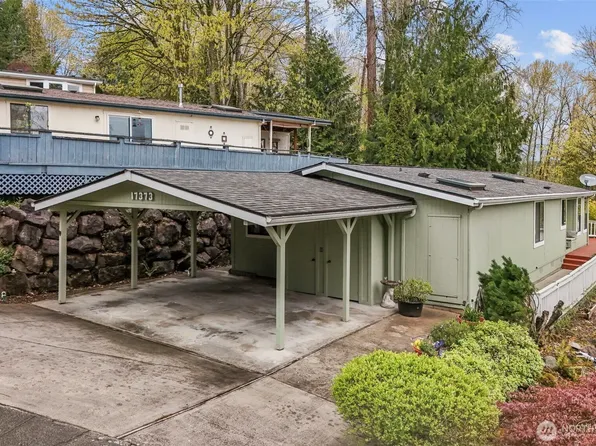 17373 Woodcrest Drive NE, Bothell, WA 98011
