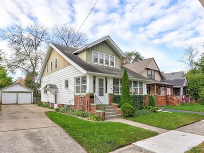 1521 Division St, Saginaw, MI, 48602