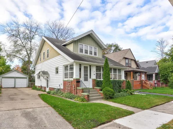 1521 Division St, Saginaw, MI 48602