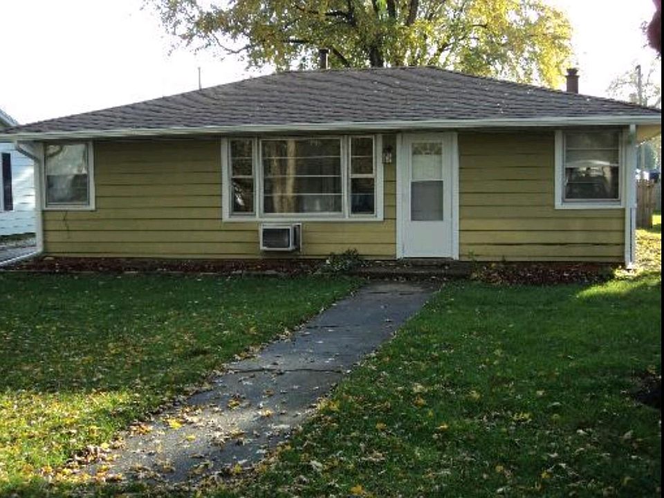 1st image of 2404 Blossom St
