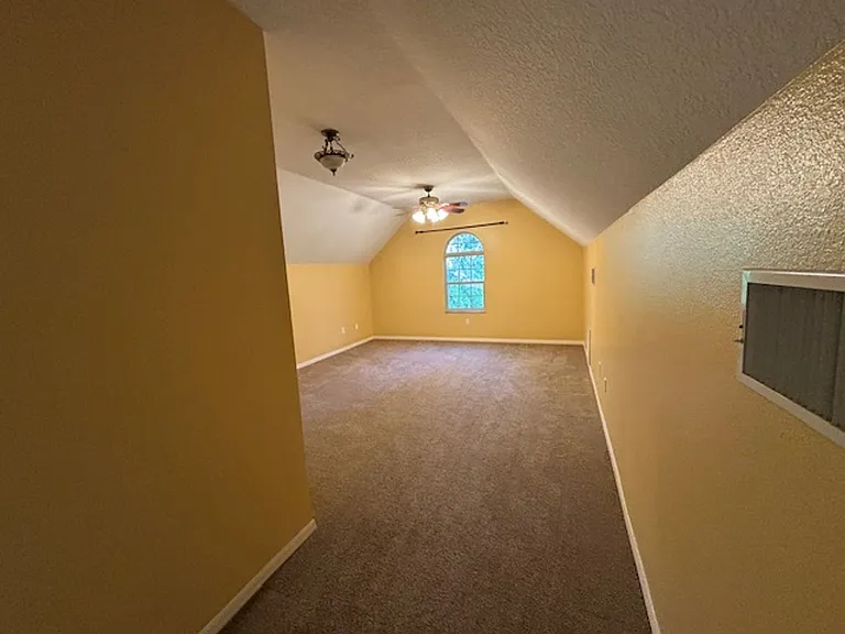 18816 Cimbora Dr — Photo 13