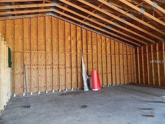 5th image of 1576 NW Pine Creek Ave
