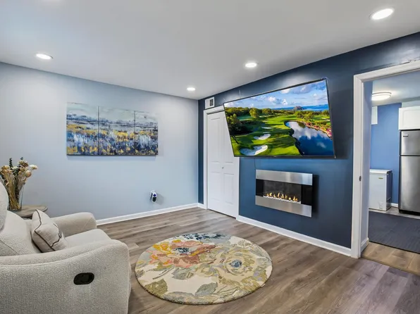 53 Cottage Street image 12 of 21