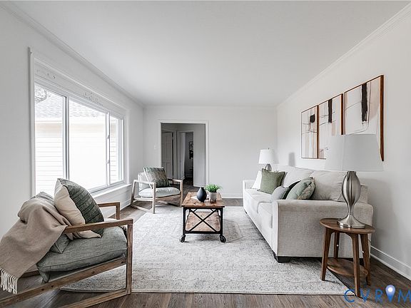 3rd image of 763 Oak Spring Ln