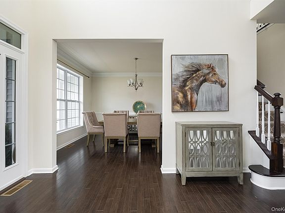 5th image of 27 E Van Buren Way
