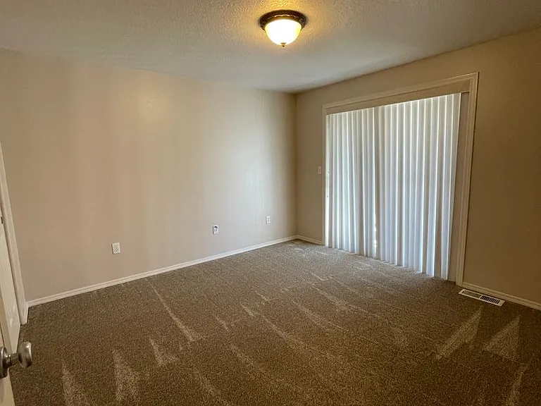 609 S Harborview St — Photo 14