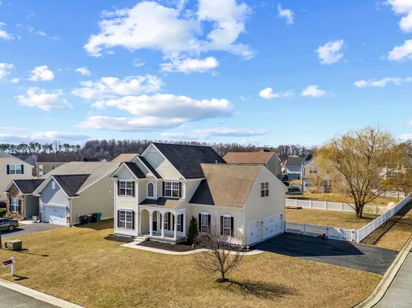 12 Mirasol Dr, Felton, DE 19943