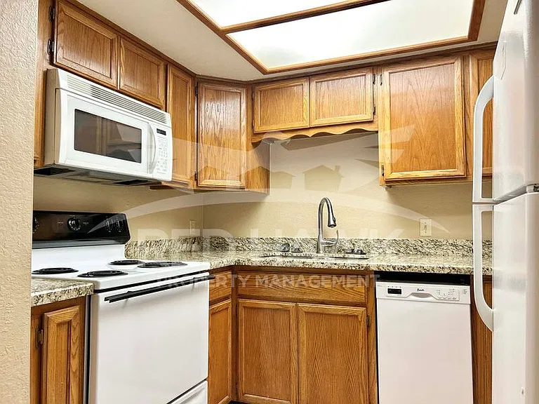17 E Ruth Ave #209 — Photo 5