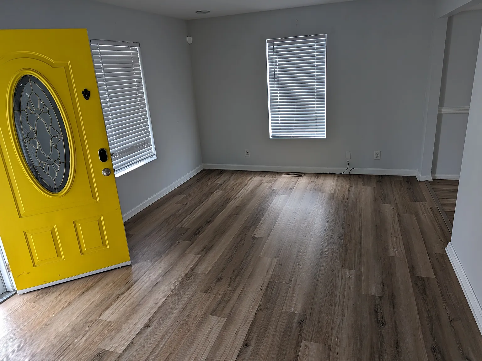 2 bed, 600 sqft, $1,900 — Photo 2