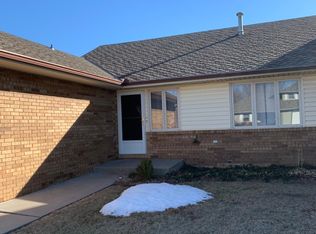 1505 Tamerisk Dr, Junction City, KS 66441