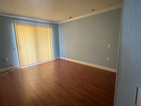 4th image of 110 El Dorado Way