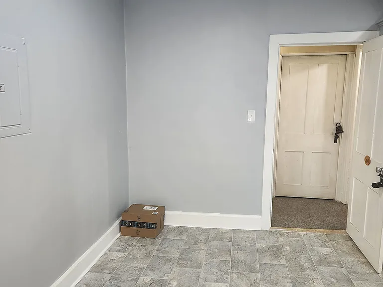 110-118 E Center St #304 — Photo 5