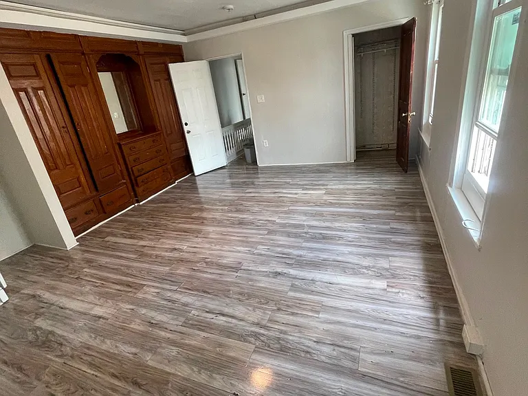 569 N Front St #2 — Photo 11