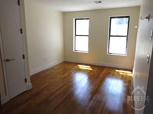 Rented by Blue Egg Realty Corp | media 36