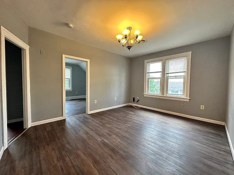 214 Pleasant St #3 — Photo 16