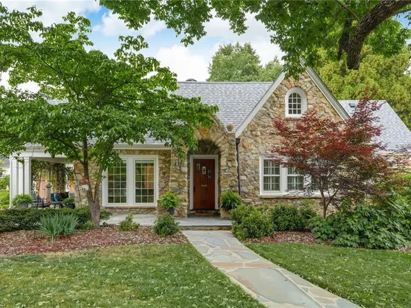 108 Arden Pl, Greensboro, NC 27403