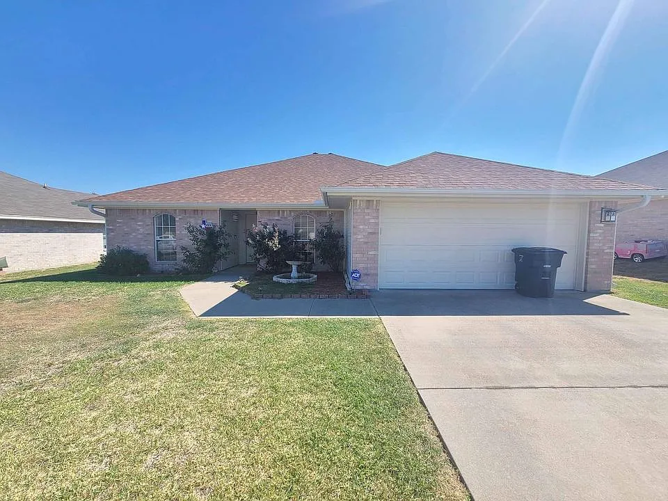 4505 Aspen Dr