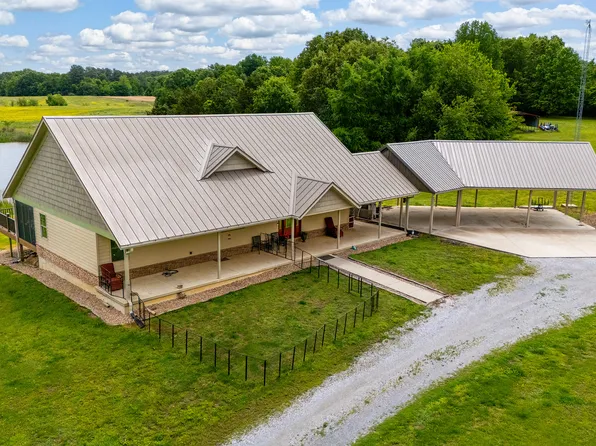 3351 N McGeesville Rd, Carbondale, IL 62902