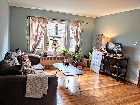 5th image of 211 N Marion St APT 3A