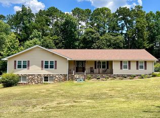 60 Country Roads Dr, Stockbridge, GA 30281