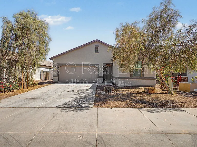 19577 W Palo Verde Dr — Photo 1