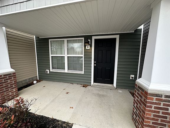2nd image of 645 Stowe Ct #D