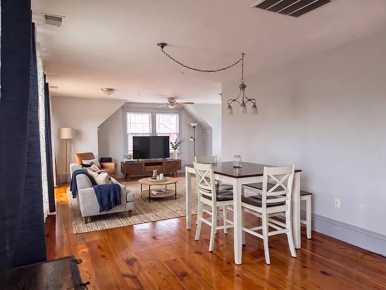 7 Weymouth Ave #3 — Photo 3