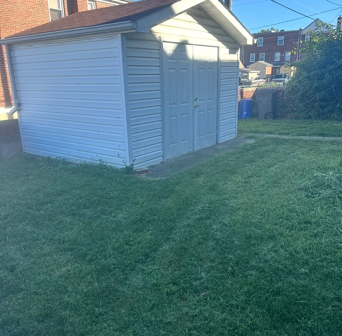 3 bed, 1001 sqft, $2,000 — Photo 4