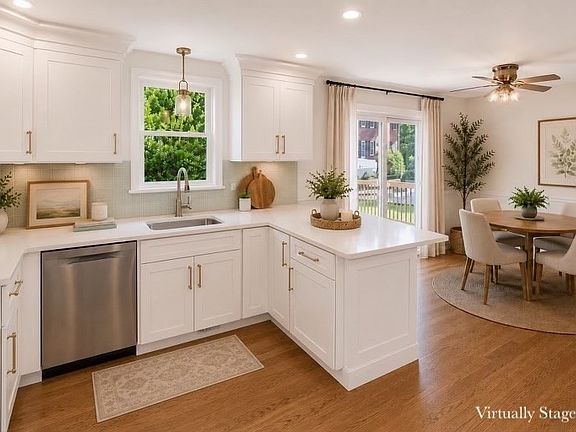 4th image of 138 Orchard Hill Rd