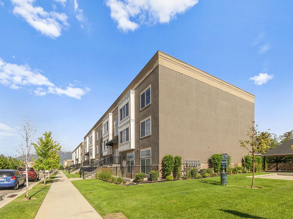 Happy FletchDistrict at Valley Station172 W 1000 S Heber City, UT