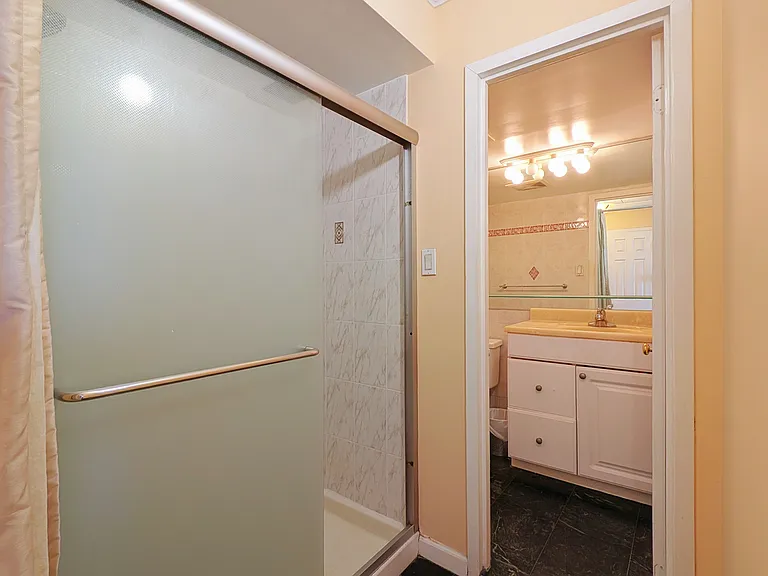 136-17 Maple Ave #12D — Photo 6
