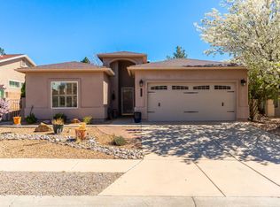 10524 Bilboa St NW, Albuquerque, NM 87114