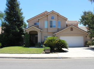 2899 E Deyoung Dr, Fresno, CA 93720