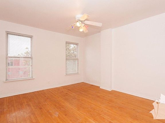5th image of 2255 W Fullerton Ave #Three