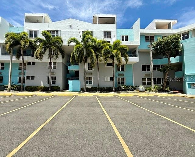 1st image of 457 CHALETS DE LA PLAYA #457