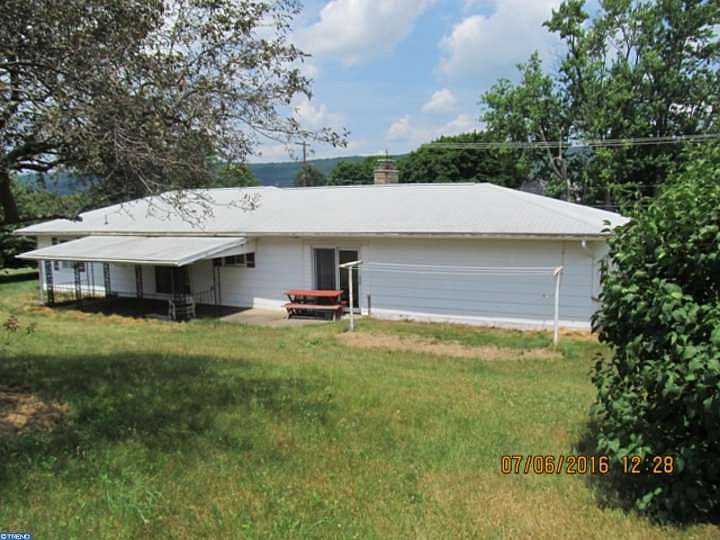 2nd image of 231 E Main St