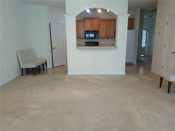 3rd image of 1964 Woodland Park Cir