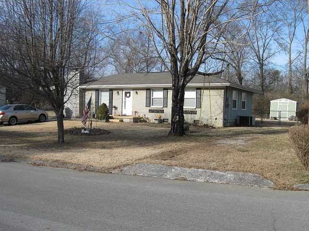 1st image of 2405 Glengerrie Dr