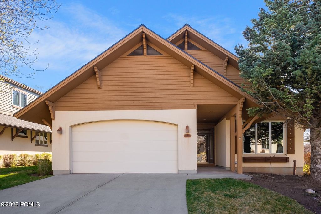 1152 N Village Cir, Midway, UT 84049