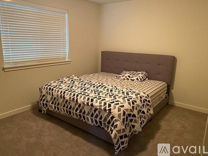 2nd image of 814 156th Pl SW