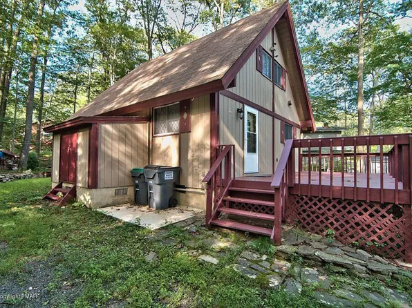 8138 Wildflower Dr, Tobyhanna, PA 18466