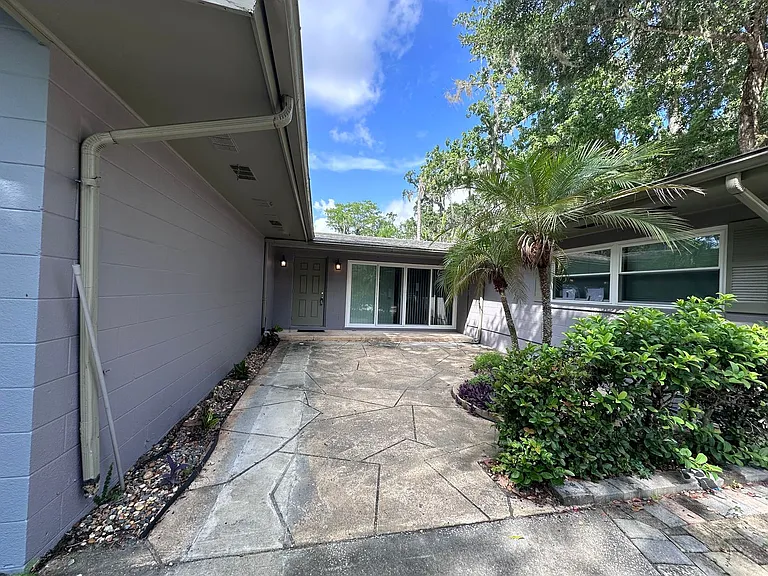 5400 Lake Jessamine Dr — Photo 2