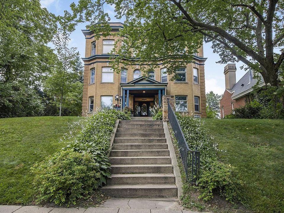 1st image of 550 Summit Ave