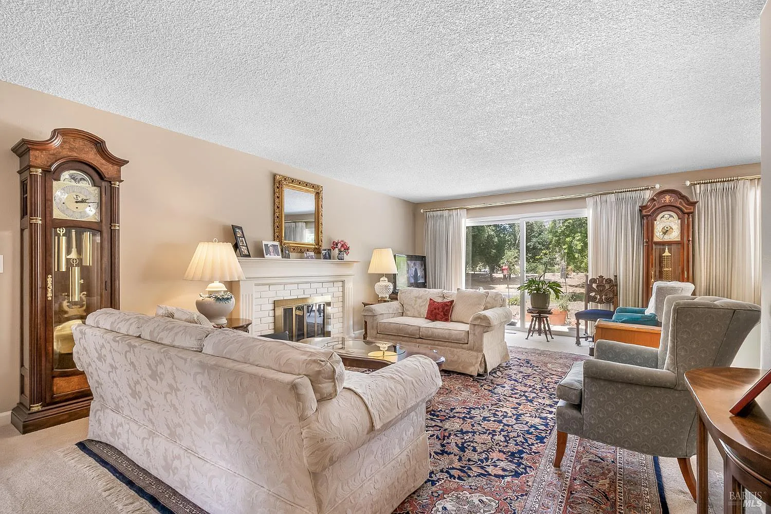 6497 Meadowridge Drive - Photo 3